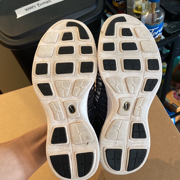 Nike sneakers dark grey - Picture 3 of 3